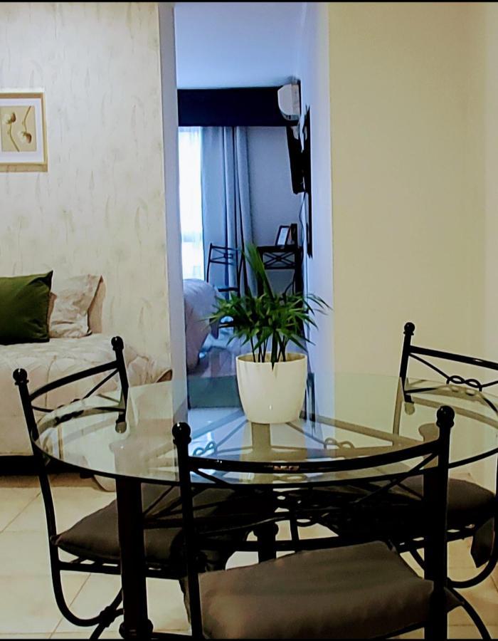 Mendoza Suites 2 Luaran gambar